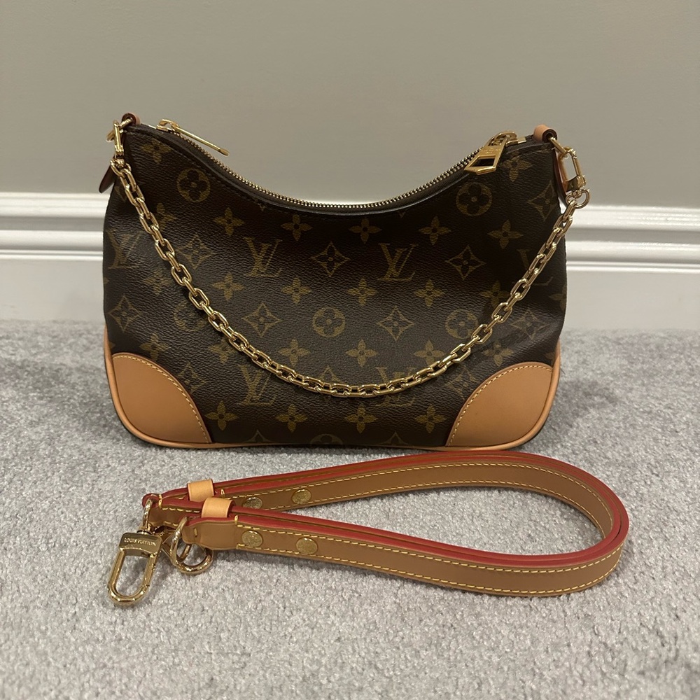 Louis Vuitton Shoulder Bag